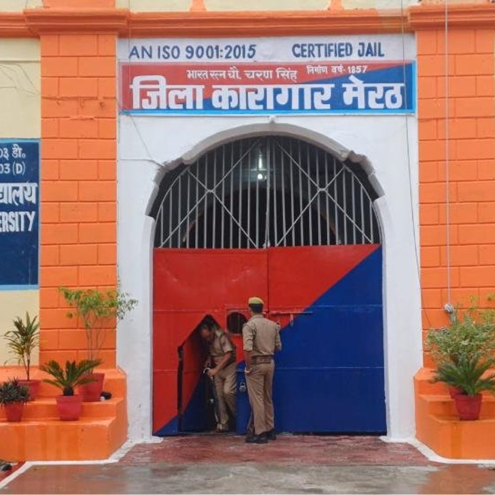 कपसाड़ के आरोपी को PCR पर बाहर लाएगी पुलिस:हत्या में प्रयुक्त हथियार करेगी बरामद, सुनवाई में उम्र पर नहीं लिया जा सका निर्णय