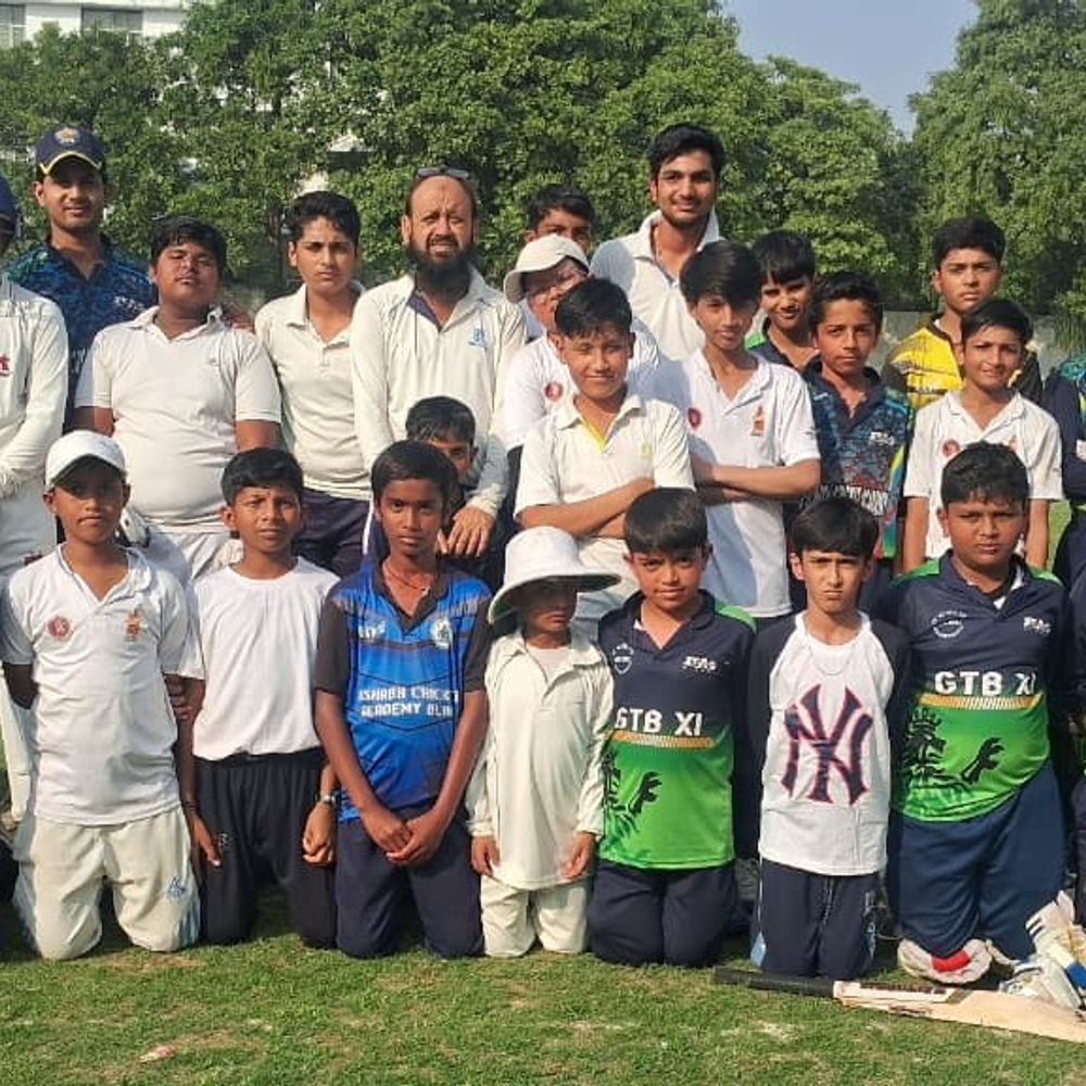 ऋषभ क्रिकेट एकेडमी की रोमांचक जीत:जीटीबी को 3 रन से हराया, अंतिम ओवर तक चला मुकाबला