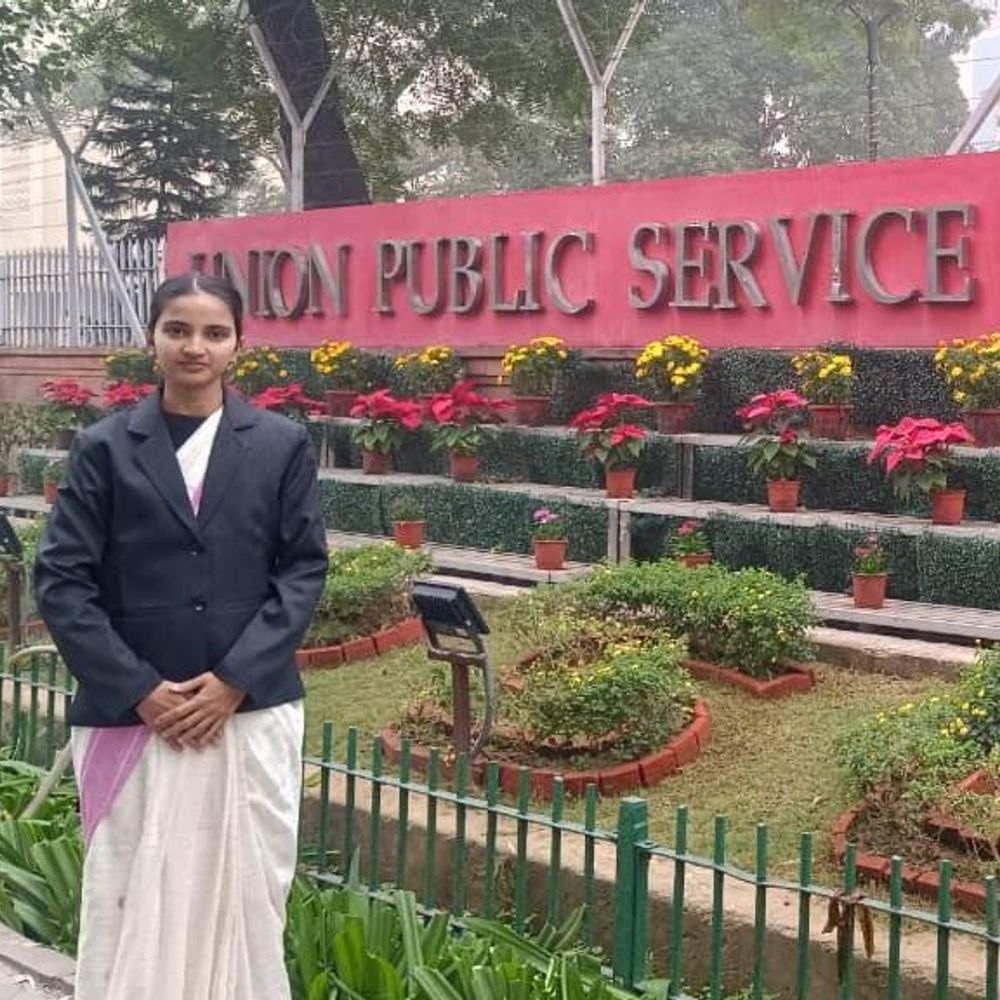 शिवानी बोलीं-कंसिस्टेंसी और सही रणनीति से मिली सफलता:अंतिम प्रयास में क्रैक किया UPSC, सेल्फ स्टडी और हार्डवर्क से पाई जीत