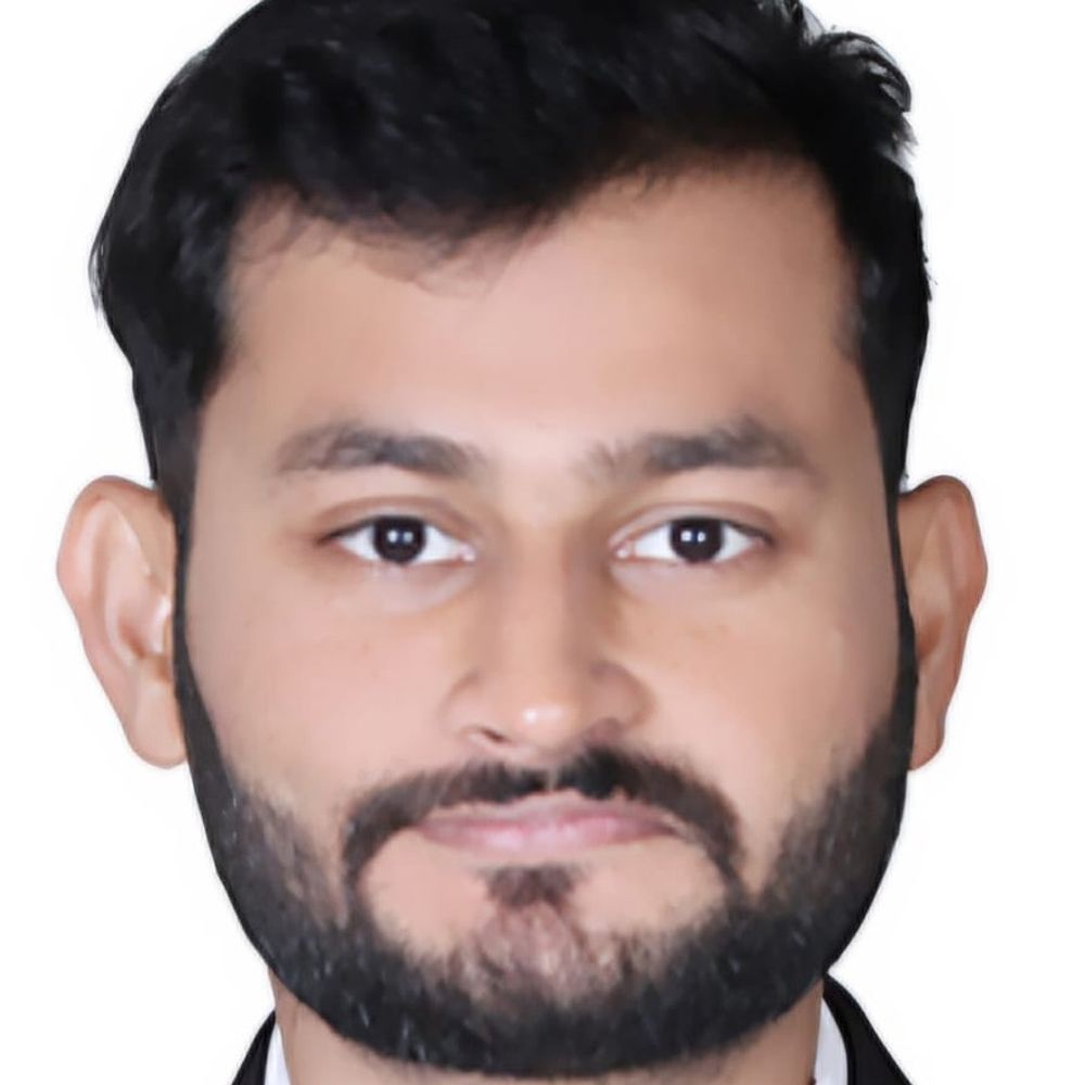 अलीगढ़ के प्रतीक मुद्गल को UPSC में 54वीं रैंक मिली:लेफ्टिनेंट की नौकरी छोड़ी, पहले ही प्रयास में हासिल की सफलता