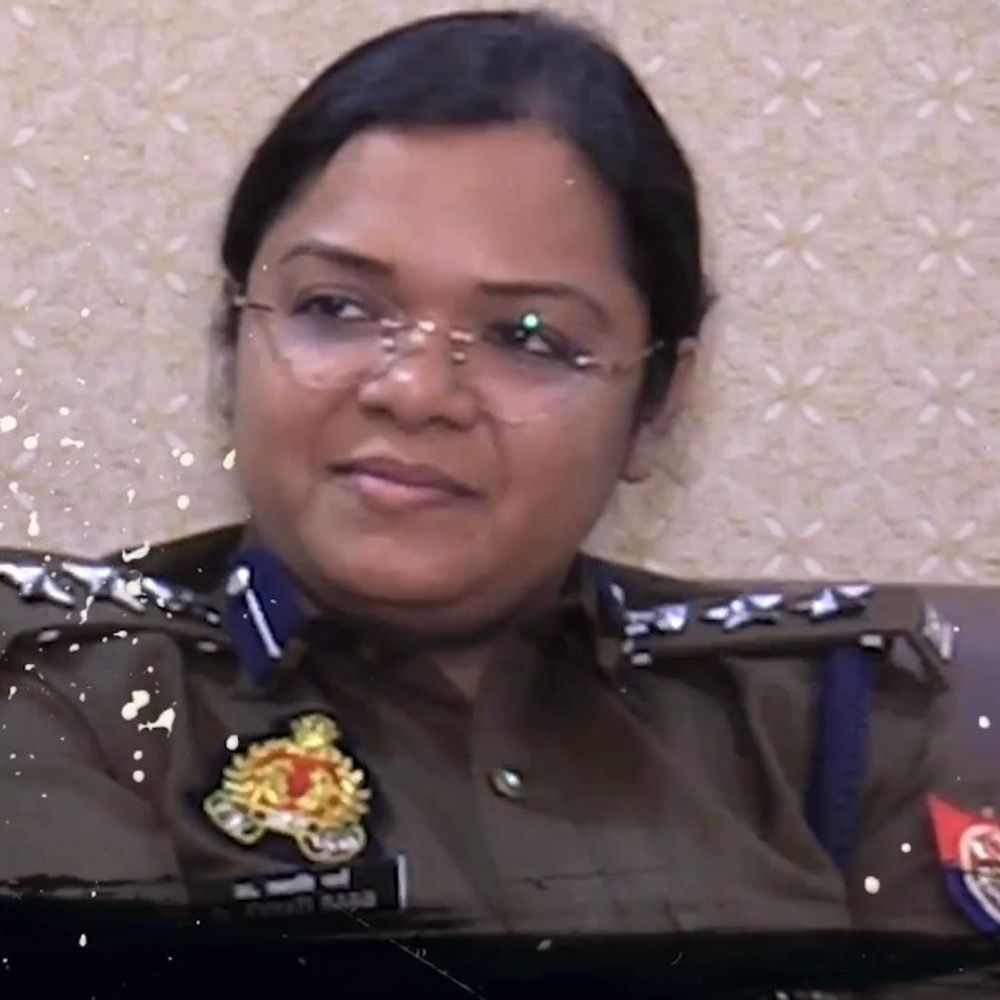 लखीमपुर-खीरी में महिलाओं से अभद्रता का आरोप:दबिश के दौरान दरोगा समेत तीन पुलिसकर्मी निलंबित