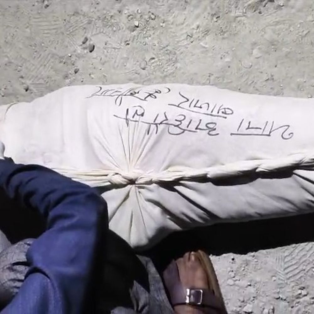 कुशीनगर में ट्रेन की चपेट में आया युवक, मौत:गोरखपुर-कप्तानगंज रेलवे लाइन पर हादसा, शिनाख्त की कोशिश जारी