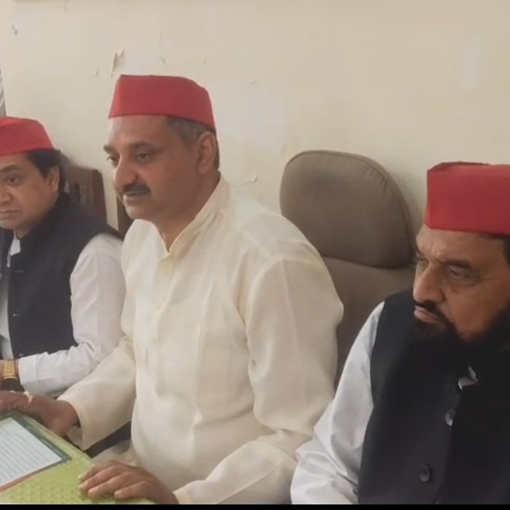 मुरादाबाद में सपा की मासिक बैठक:जयवीर सिंह यादव बोले- भाजपा को हटाने का दम सिर्फ सपा में है