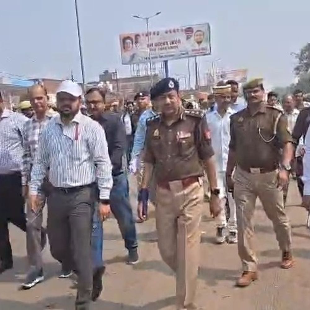 गांधीनगर तिराहे का होगा कायाकल्प, सौंदर्यीकरण जारी:डीएम ने किया निरीक्षण, ट्रैफिक व्यवस्था सुधारने के निर्देश