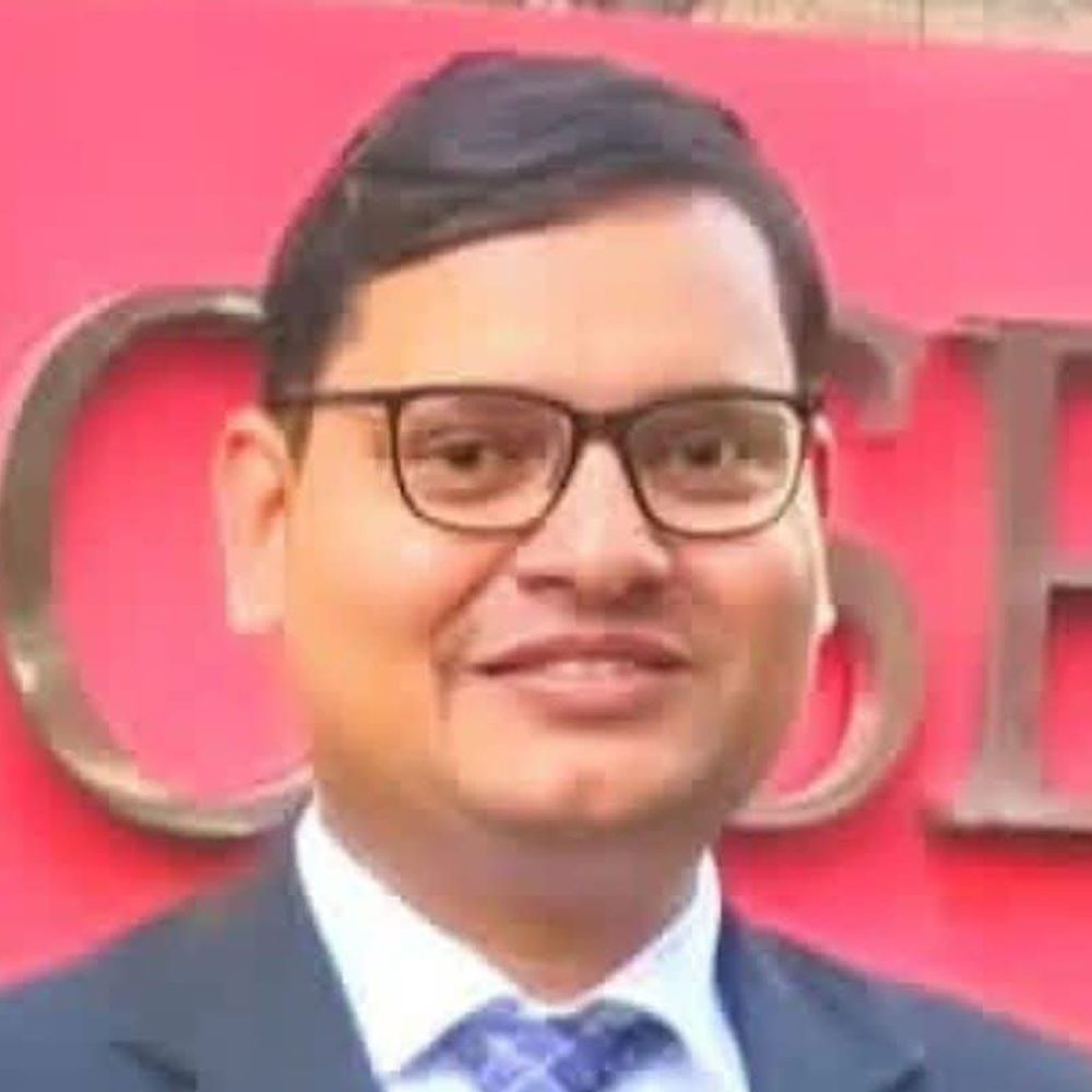 हरदोई के योगेंद्र कुमार सिंह बने आईएएस:UPSC में 286वीं रैंक हासिल की, पिता किसानी करते हैं