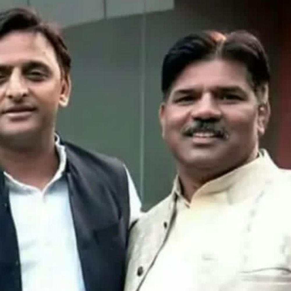 बागपत में सपा नेता सफीक सलमानी गिरफ्तार:पांच बेटों सहित जानलेवा हमले के आरोप में मुकदमा दर्ज