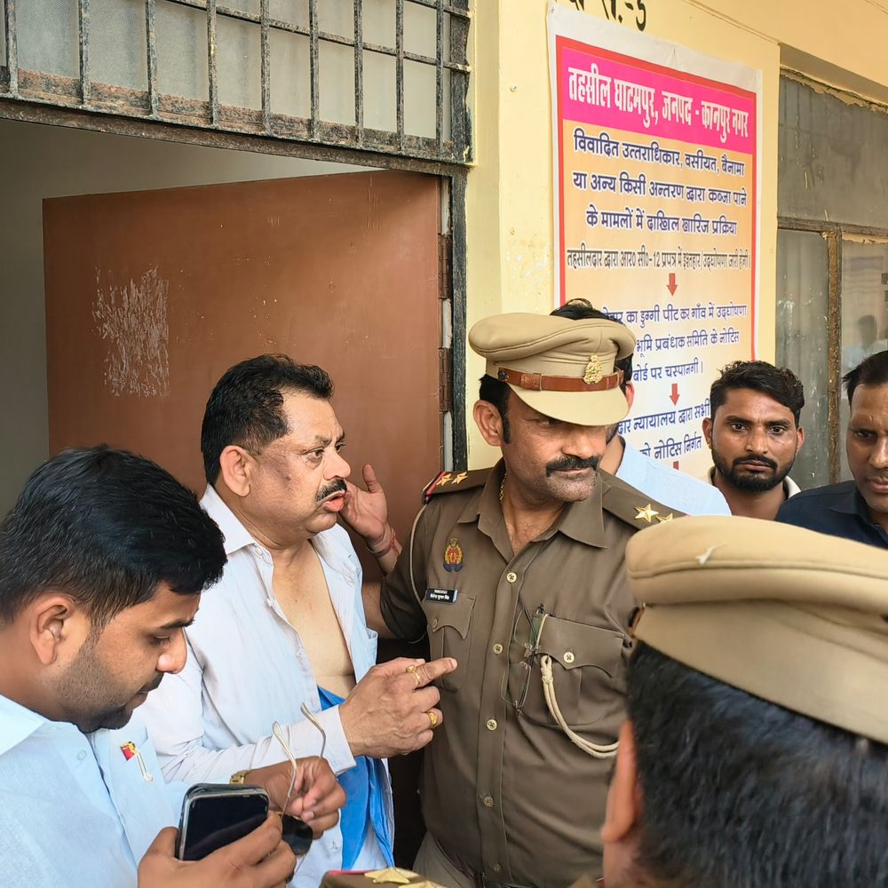 कानपुर में महिला ने फोरेंसिक साइंटिस्ट को चप्पलों से पीटा:बोली- मेरी बेटियों की वीडियो बना रहा था, मना करने पर मुझे थप्पड़ मारा