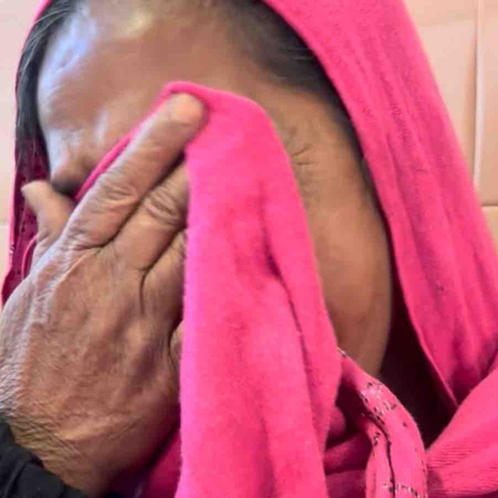 पैदल जा रहे युवक को वाहन ने टक्कर मारी, मौत:रामपुर में तेज टक्कर से सिर में लगी चोट, मौके पर तोड़ा दम