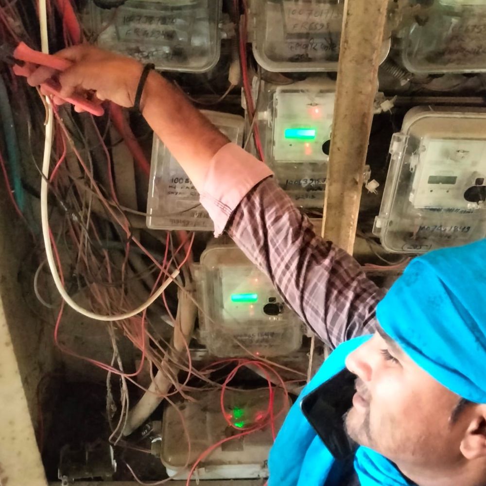 सीएसईबी का बकायादारों पर एक्शन, 81 कनेक्शन कटे:  सकरी उप संभाग ने की कार्रवाई, 15 लाख बकाया पर 7 कनेक्शन काटे – Bilaspur (Chhattisgarh) News