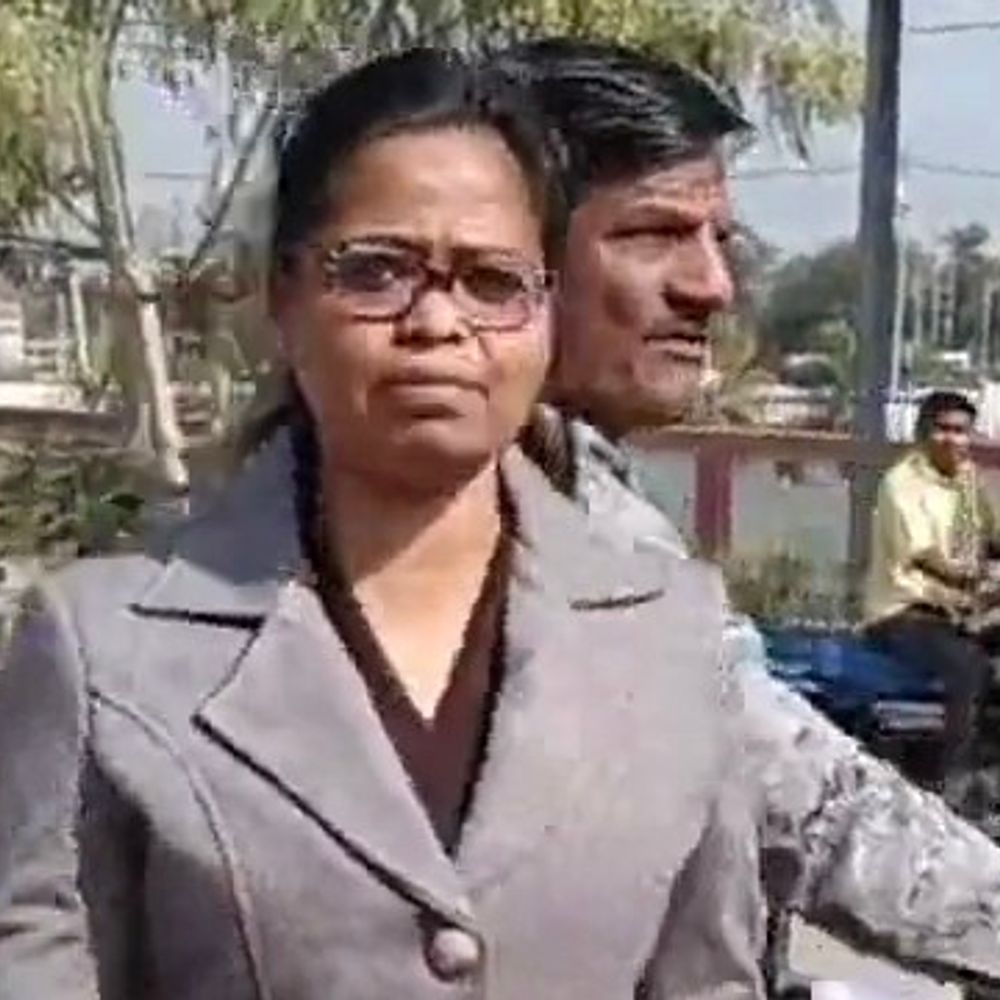 जीरन कॉलेज की प्रभारी प्राचार्य को हाईकोर्ट से राहत:  रामपुरा तबादले पर लगाई रोक; जांच टीम के सामने हुई थी हाथापाई – Neemuch News