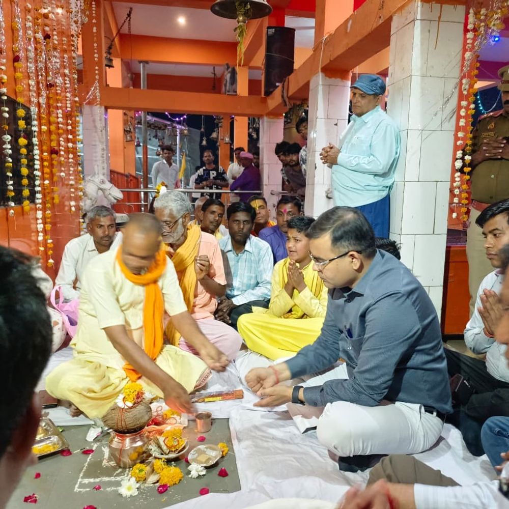 राखपंचमपुर मेले का जिलाधिकारी ने किया शुभारंभ:5 दिवसीय मेले में हजारों श्रद्धालु आने की संभावना, पवित्र भभूति लगाने से ठीक होता है चर्म रोग