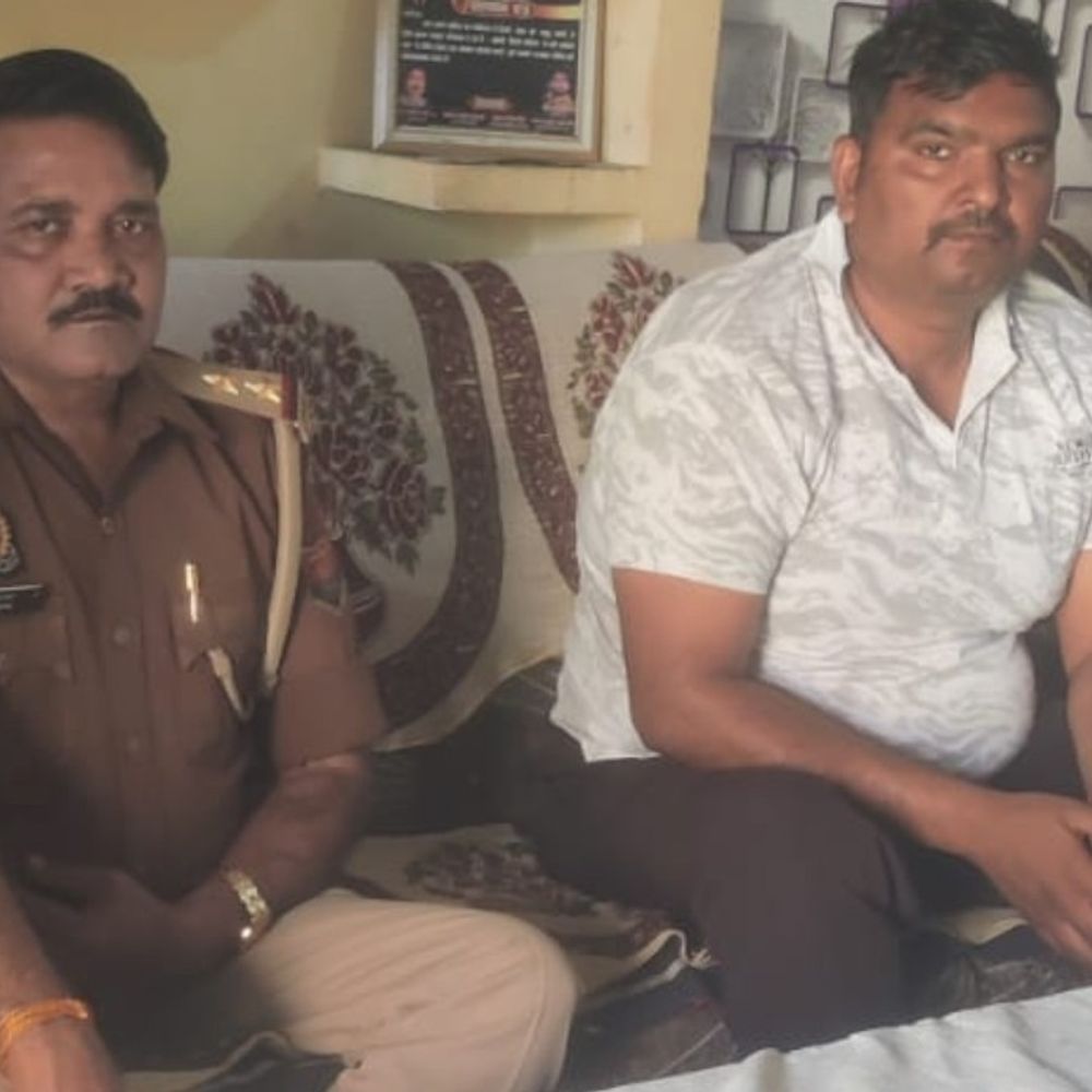 राष्ट्रवादी समान अधिकार यात्रा से पहले नितिन सिंह हाउस अरेस्ट:हाथरस में राष्ट्रवादी प्रताप सेना के प्रदेश बोले- कार्यकर्ता पूरी ताकत से निकालेंगे यात्रा