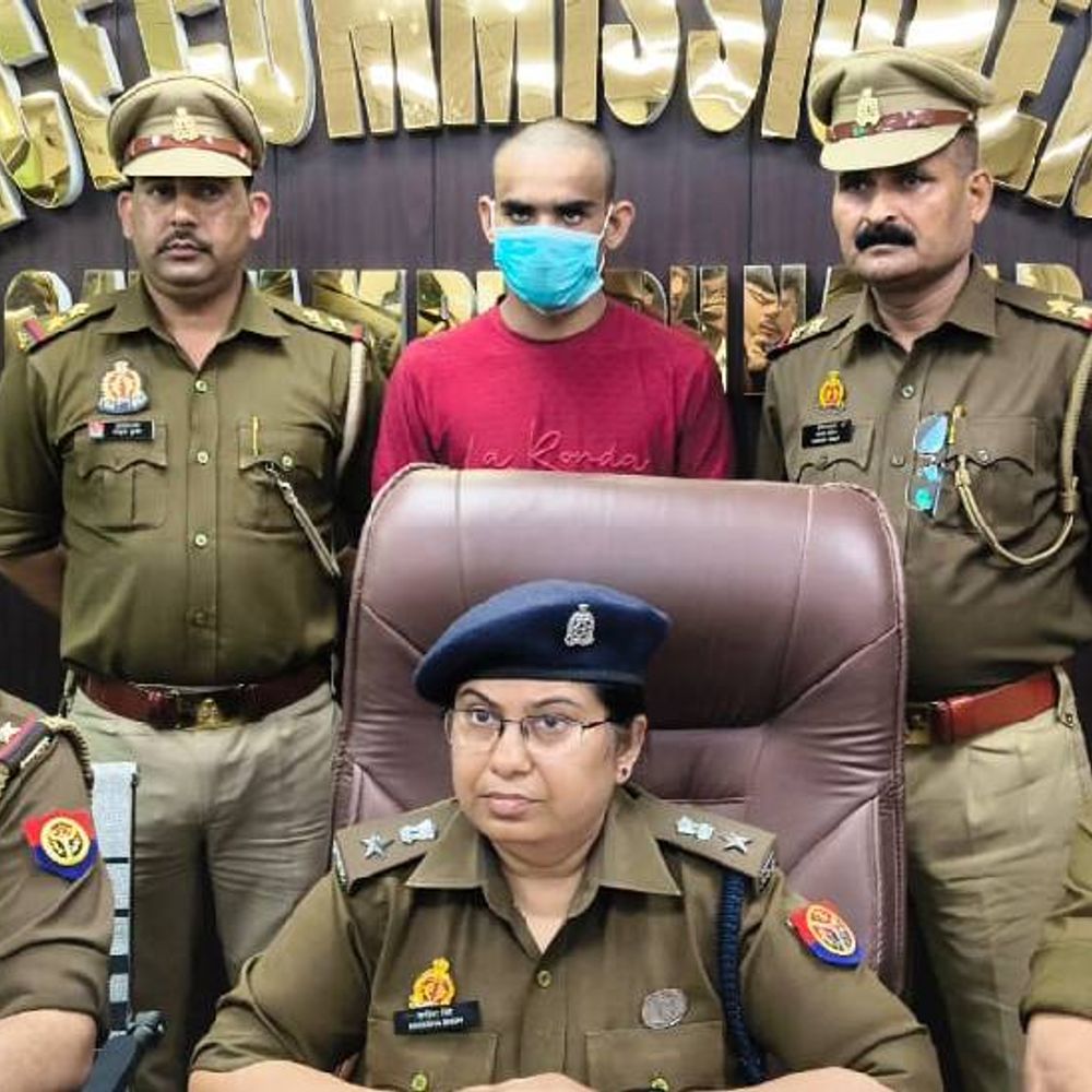 EMI की रकम नहीं देने बेटे ने पिता को मारा:ट्रैक्टर की पिन से किया था हमला, खून से सने कपड़े बरामद