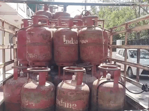 कोटा में घरेलू सिलेंडर के दाम 60 रूपए बढ़े:  कॉमर्शियल भी 114 रूपए महंगा हुआ, 21 दिन बाद बुक होगा – Kota News