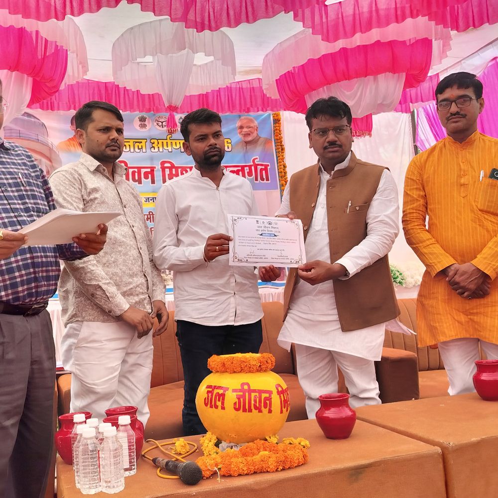 मिल्कीपुर के चांदपुर में पानी टंकी का लोकार्पण:जल जीवन मिशन के तहत 3.58 करोड़ से बनी, विधायक ने किया उद्घाटन