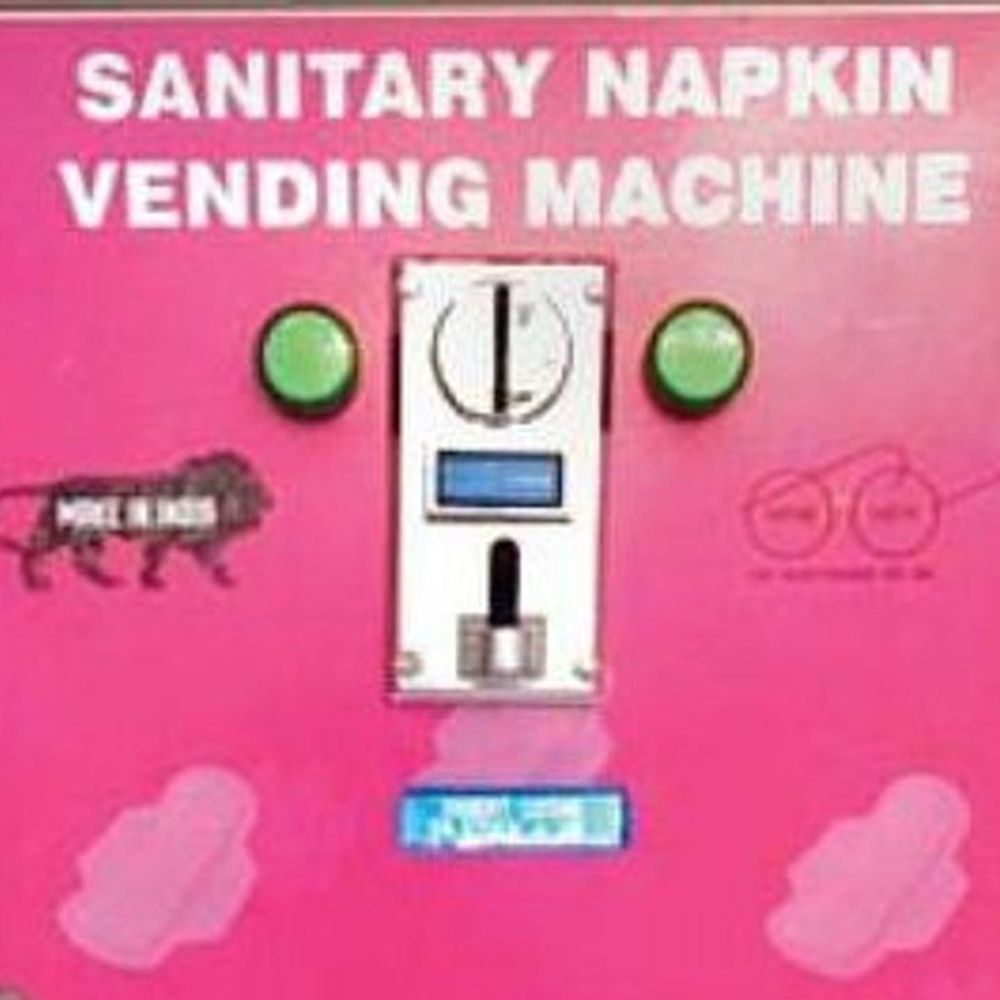 अब गोरखपुर रेलवे पर 5 रुपये में मिलेगा पैड:महिला यात्री और कर्मचारी को मिलेगी बड़ी राहत, आज से शुरू होगी सुविधा