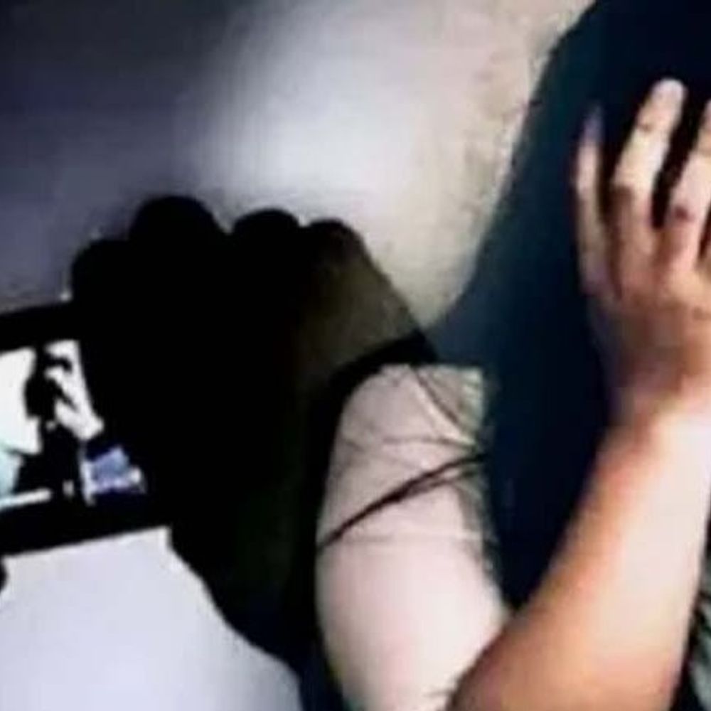 लखनऊ में भाई ने बहन की निजी फोटो वायरल की:विरोध करने पर गालिया दी, शारीरिक संबंध बनाने का बनाया दबाव