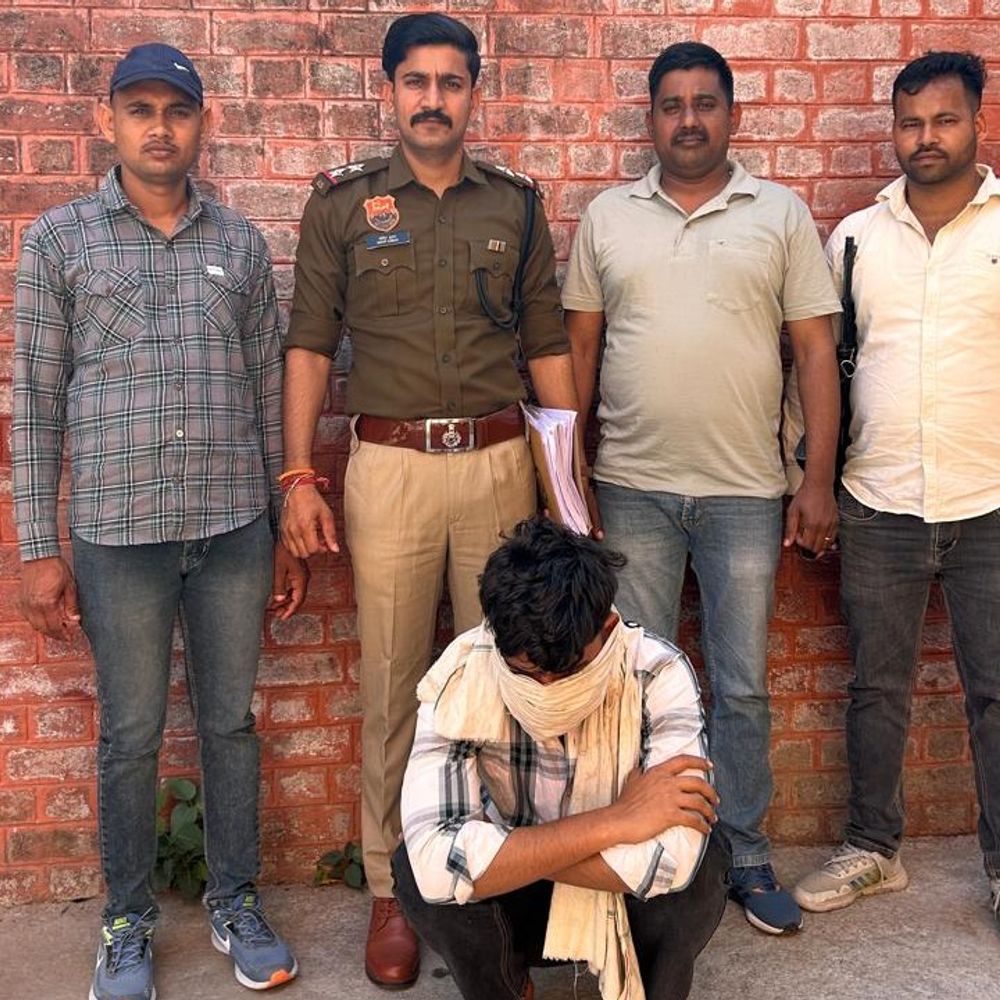हांसी में सोशल मीडिया पर किशया हथियारों का प्रदर्शन:  पुलिस ने गांव के अड्‌डे से दबोचा; SI बोले-लोगों में डर का माहौल बनाया – Hansi News