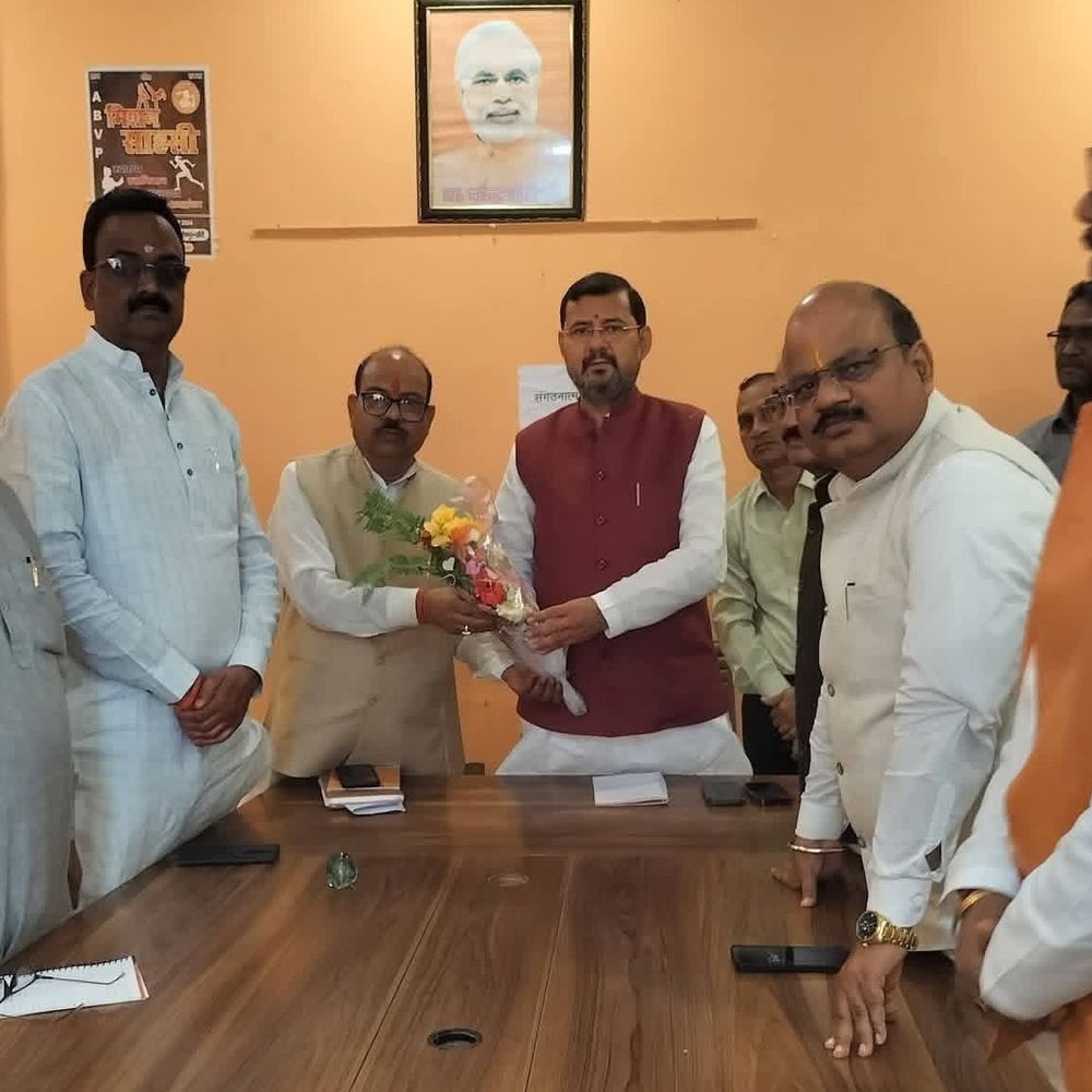 लखीमपुर-खीरी में भाजपा जिला इकाई के गठन को लेकर मंथन:बंद कमरे में संगठन को मजबूत करने और नए पदाधिकारियों के नामों पर हुई चर्चा