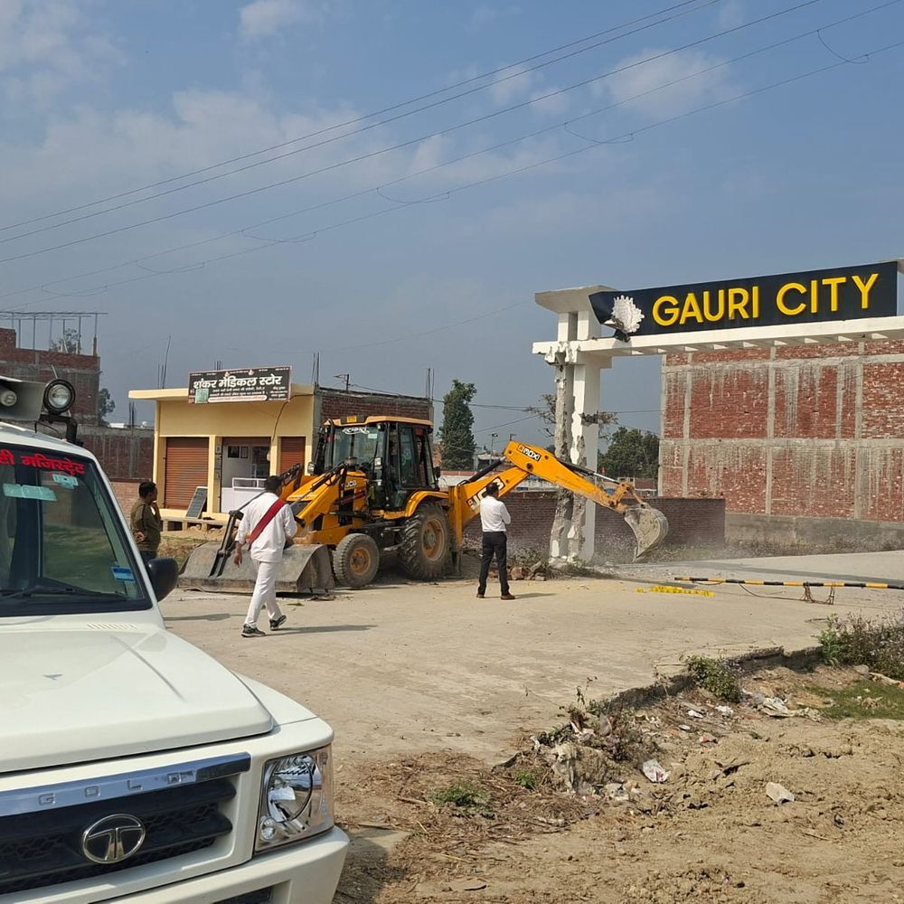 बगैर स्वीकृत ले-आउट प्लॉट बेचने वालों पर प्रशासन सख्त:सीतापुर नगर मजिस्ट्रेट की चेतावनी, धोखाधड़ी रोकने को होगी कार्रवाई