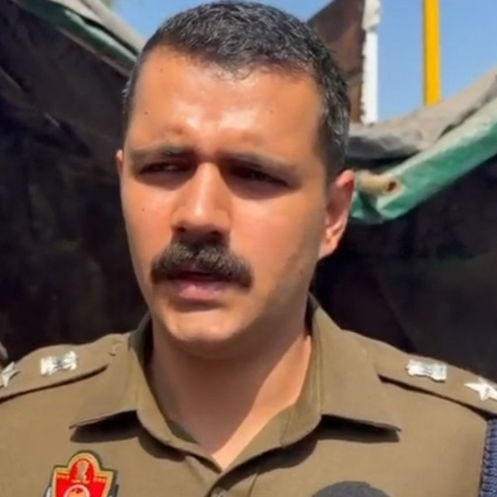 मोगा सरपंच हैप्पी हत्याकांड में 11 लोगों पर केस दर्ज:  पेट्रोल पंप के सामने मारी गई थी गोली, CCTV खंगाल रही पुलिस; छापेमारी जारी – Moga News