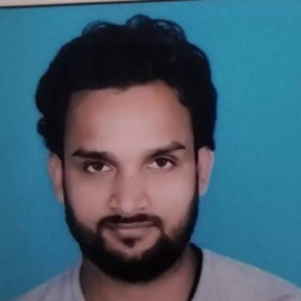 देवरिया में तेज रफ्तार कार की टक्कर:बाइक सवार कपड़ा व्यवसायी की मौत, जांच जारी