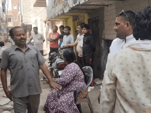 फरीदाबाद में हाईवोल्टेज से कई घरों में धमाके:  बिजली के उपकरण जले, लाखों का नुकसान, कोई हताहत नहीं – Ballabgarh News