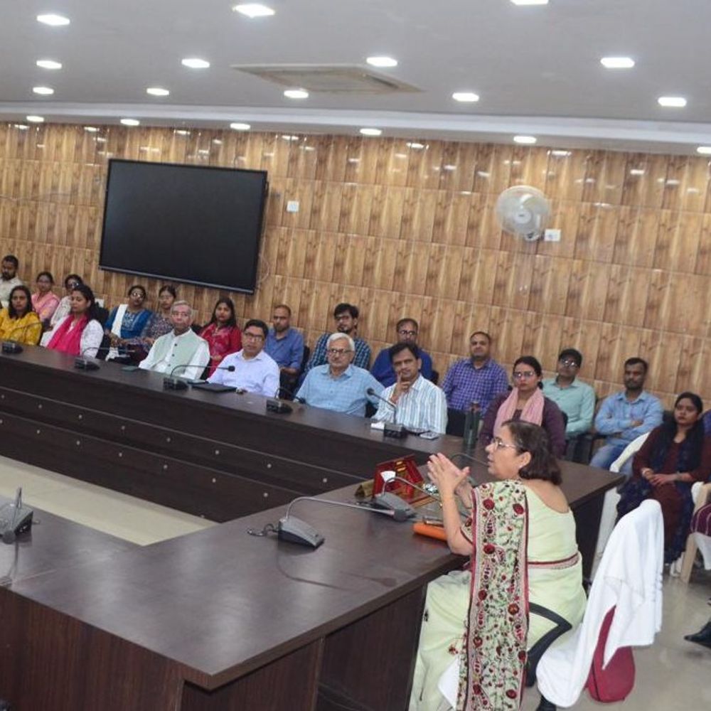 DDU में अप्रैल से शुरू होगा एंट्रेंस प्रोसेस:कुलपति ने दिया निर्देश, समय से तैयारी पूरी करें विभाग