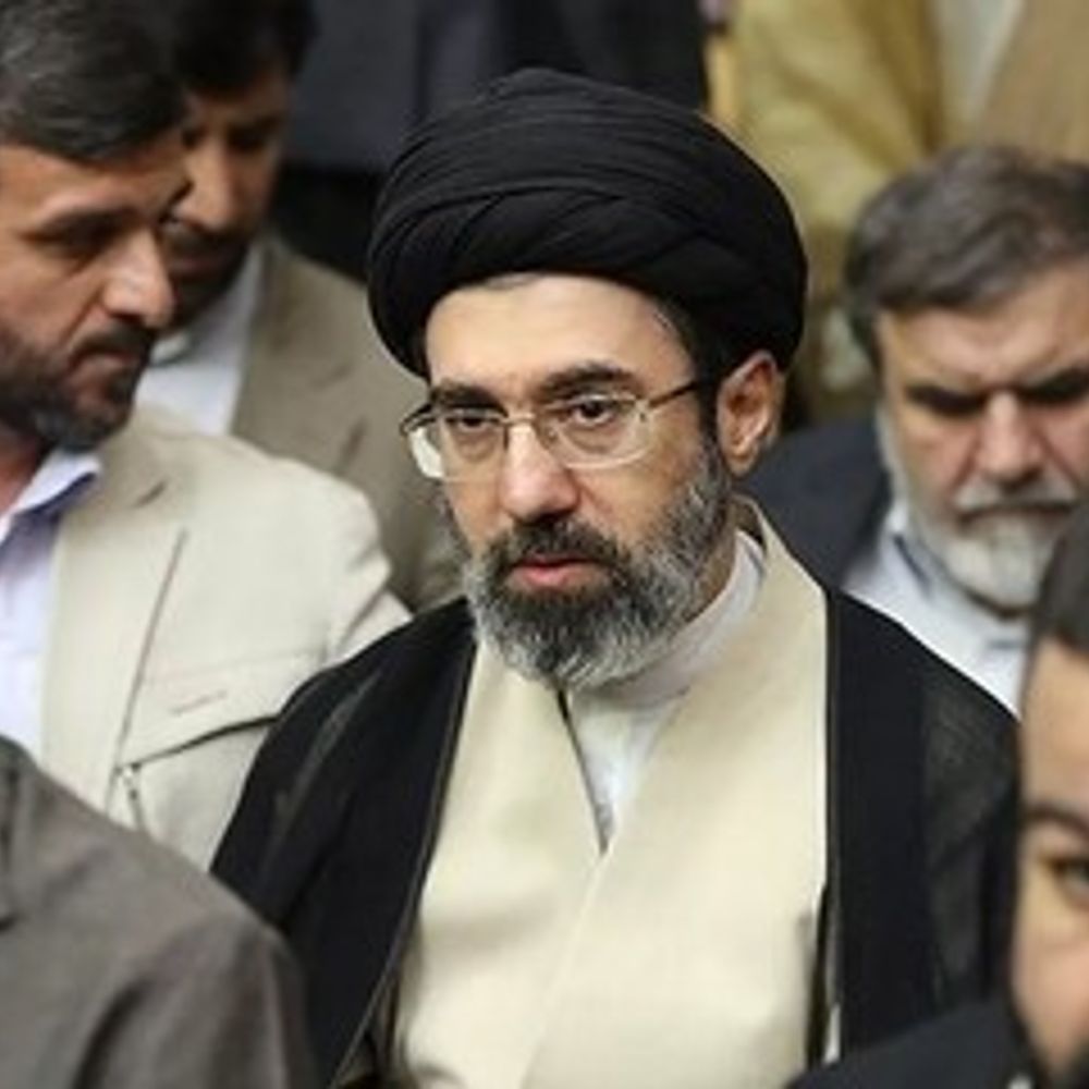 ईरान-अयातोल्ला खामेनेई के बेटे मोजतबा बने नए सुप्रीम लीडर:ईरानी सरकारी टीवी ने की घोषणा, दो हफ्ते पहले इजरायली हमलों में हुई थी पिता की मौत