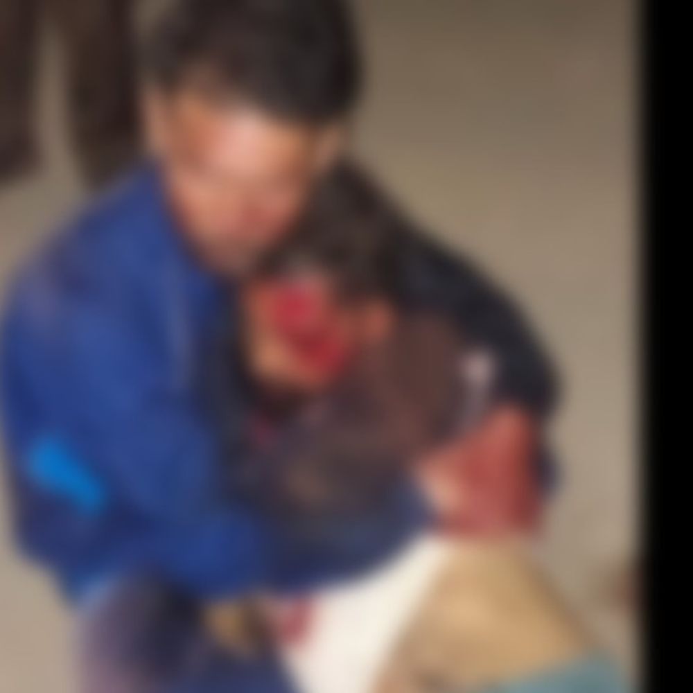 बिजनौर में सड़क हादसे में युवक की मौत:लकड़ी से भरी ट्रैक्टर-ट्रॉली ने बाइक को टक्कर मारी, एक घायल