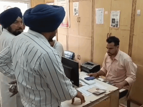 LPG कमर्शियल सिलेंडरों की सप्लाई बंद:  फरीदकोट में गैस एजेंसियों को मैसेज आए; घरेलू सिलेंडर भी केवल ऑनलाइन बुकिंग पर मिलेगा – Faridkot News