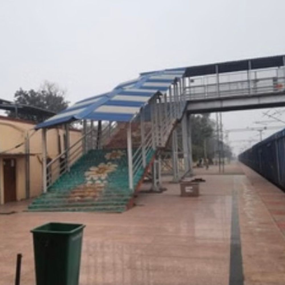 मगहर स्टेशन 6 करोड़ से होगा आधुनिक:अमृत भारत योजना के तहत मिलेंगी कई नई सुविधाएं