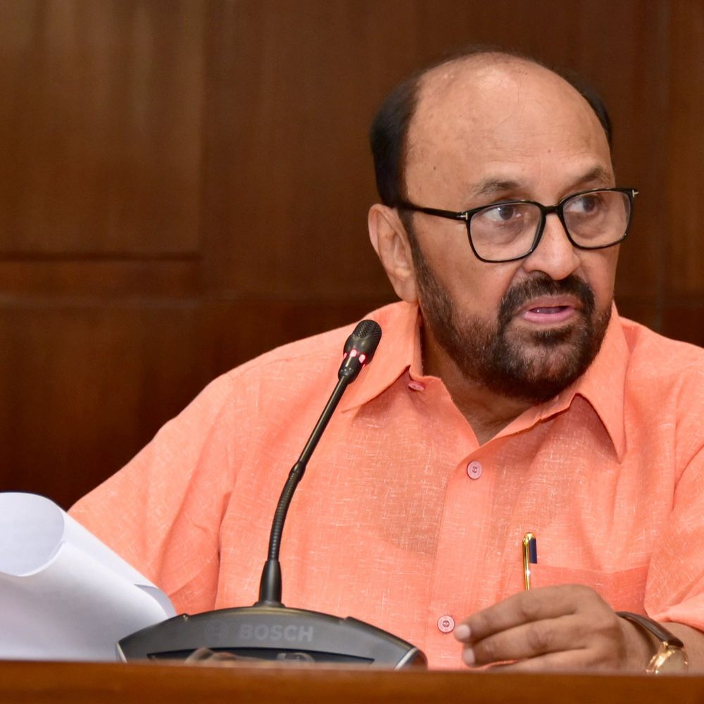 शिक्षकों को मिलेगी कैशलैस इलाज की सुविधा:2 लाख से अधिक को मिलेगा फायदा, कैबिनेट बैठक में प्रस्ताव को मिली मंजूरी