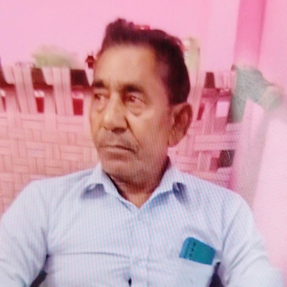 उन्नाव में बुजुर्ग का शव फांसी पर लटका मिला:परिजनों ने पुलिस-प्रधान पर जताई नाराजगी, जांच की मांग