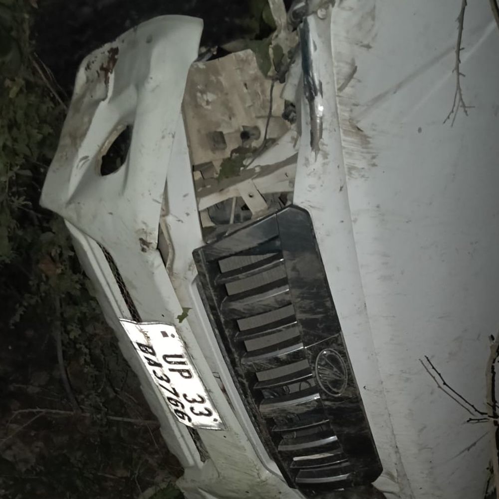 उन्नाव में बोलेरो की टक्कर से युवक की मौत:तेज रफ्तार वाहन ने बाइक को मारी टक्कर, मौके पर तोड़ा दम