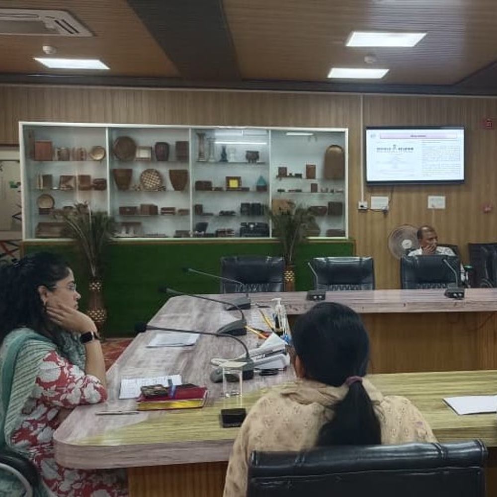 एडीएम ने ग्रामीण क्षेत्रों में नेटवर्क सुधारने के दिए निर्देश:दूरस्थ क्षेत्रों में कनेक्टिविटी बेहतर बनाने को लेकर हुई बैठक