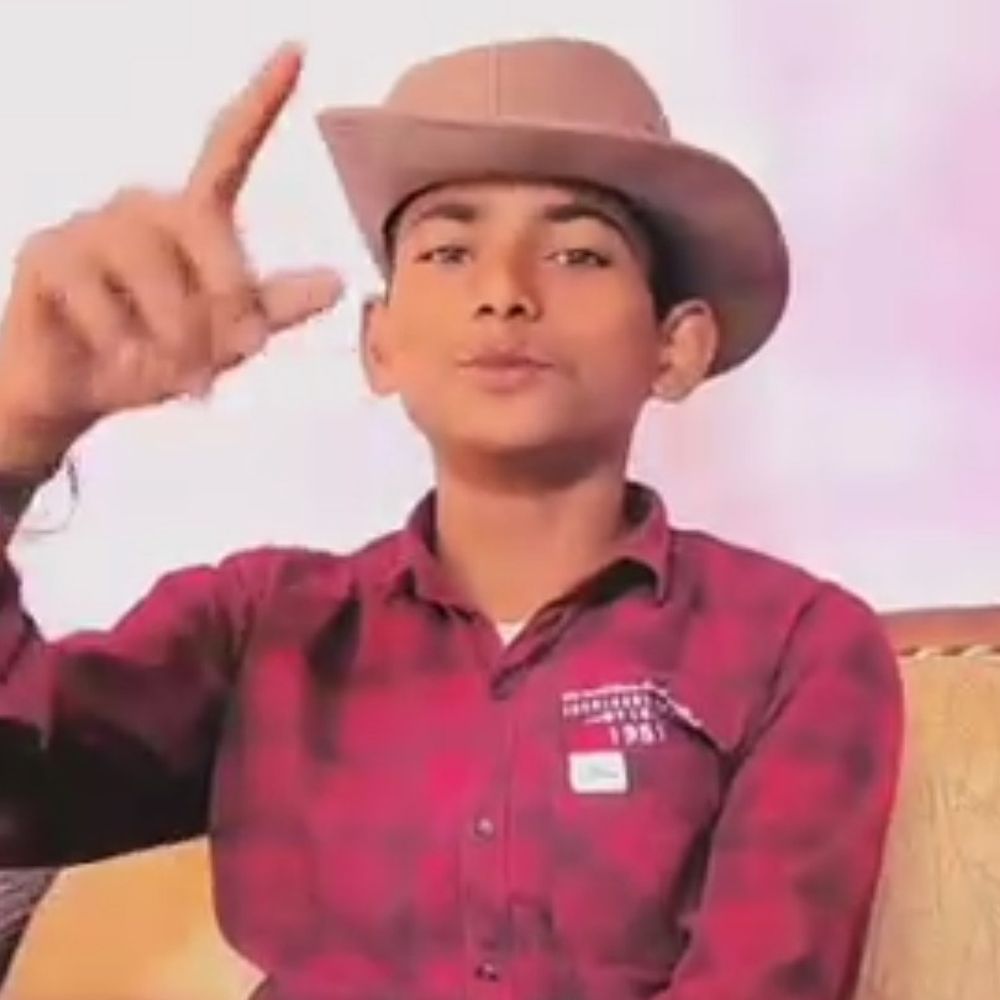 बलिया में नलकूप के पास मिला किशोर का शव:घर से बारात जाने को कहकर निकला था, जांच में जुटी पुलिस