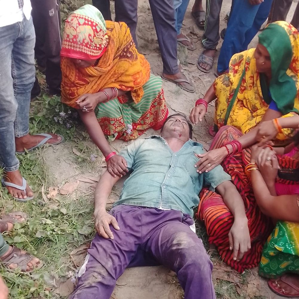 उन्नाव में सड़क हादसे में युवक की मौत:बारात से लौटते समय हुआ हादसा, पोस्टमार्टम के लिए भेजा गया शव