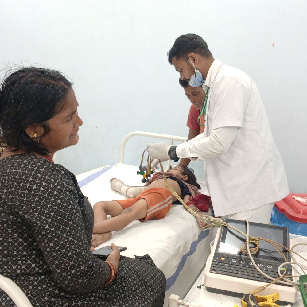 गोपालगंज में 6 वर्षीय बच्ची की संदिग्ध परिस्थिति में मौत:जहरीले जीव के काटने की आशंका, बच्चों के साथ खेलने के दौरान हादसा