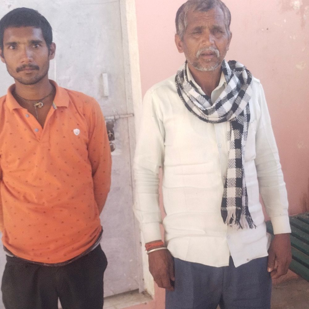 ललितपुर में किसान का शव मिला:पोस्टमार्टम में सिर में चोट से मौत की पुष्टि, परिजन ने सांप के डसने का संदेह जताया था