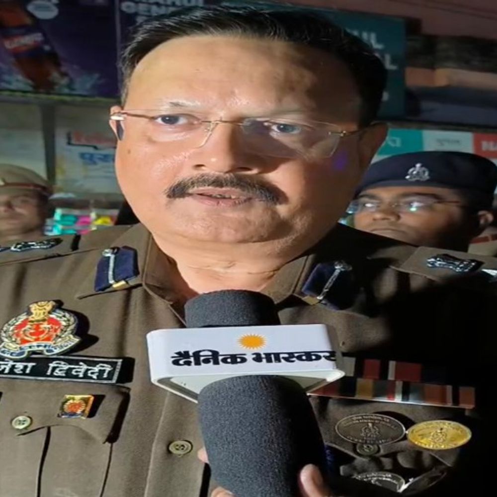 शाहजहांपुर एसपी ने 17 पुलिसकर्मी निलंबित किए:लंबे समय से ड्यूटी से गैरहाजिर थे, दरोगा और एक महिला कांस्टेबल भी शामिल