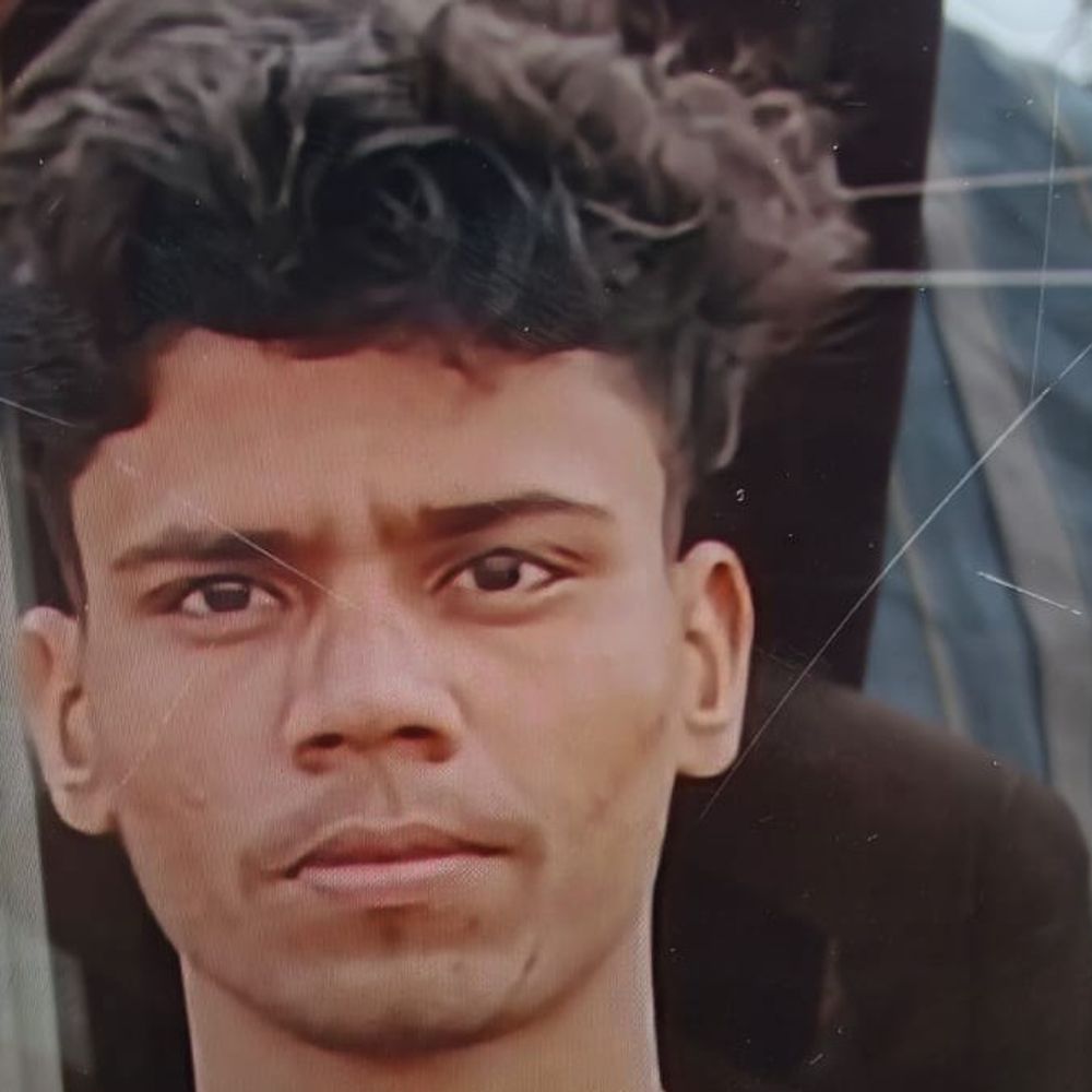 रामपुर में दो बाइकों की टक्कर, युवक की मौत:तीन लोग घायल, गैस सिलेंडर रिफिल कराने जाते समय हुआ हादसा