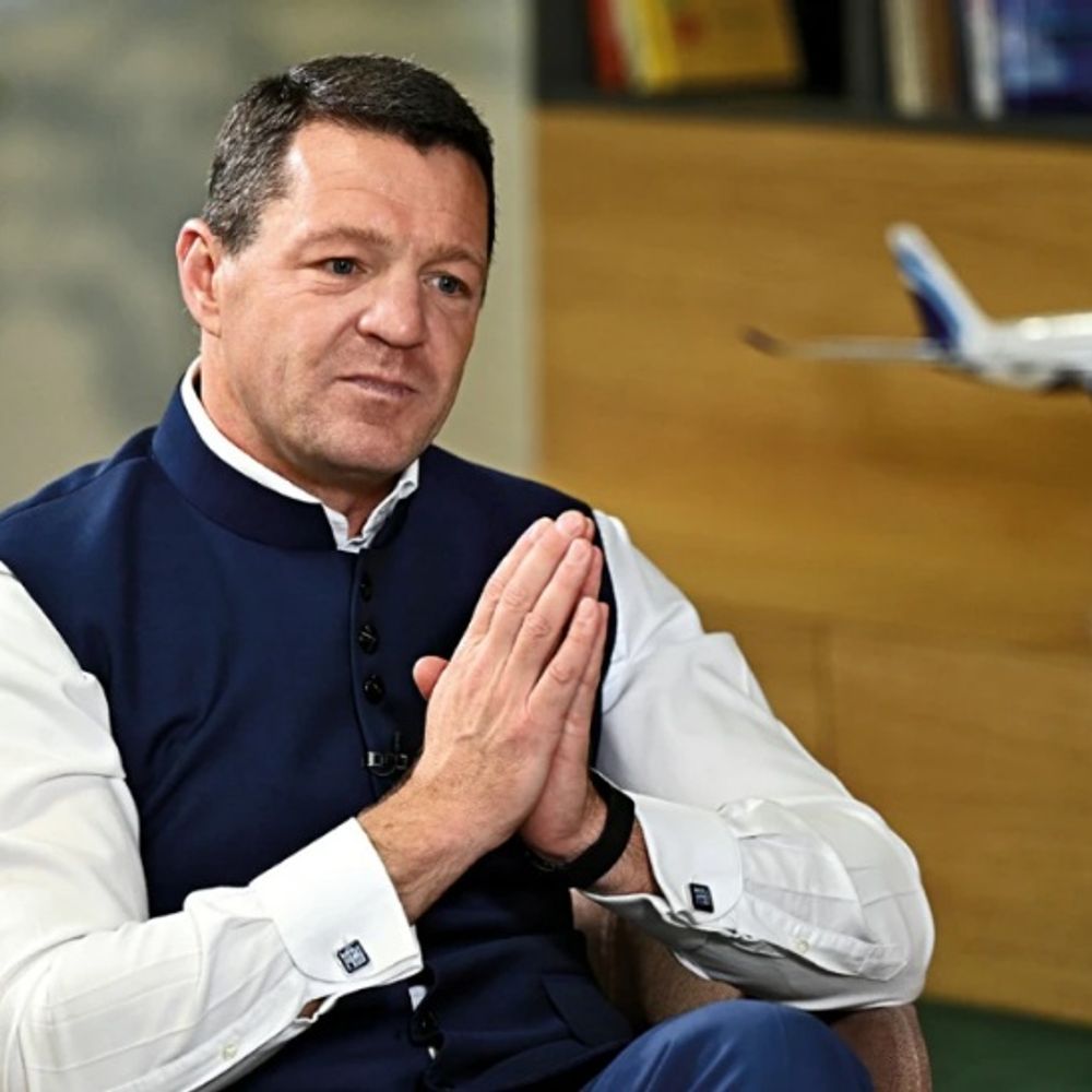 डिगो के CEO पीटर एलबर्स का इस्तीफा:दिसंबर में फ्लाइट ऑपरेशन में गड़बड़ी पर 22 करोड़ जुर्माना लगा था; अब फाउंडर राहुल भाटिया संभालेंगे कमान