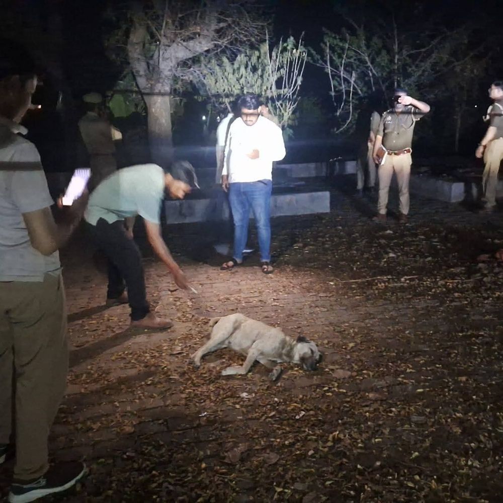 श्मशान घाट से साधु लापता, कमरे में खून के निशान:पुलिस मौके पर, हत्या की आशंका; फोरेंसिक टीम ने जुटाए साक्ष्य