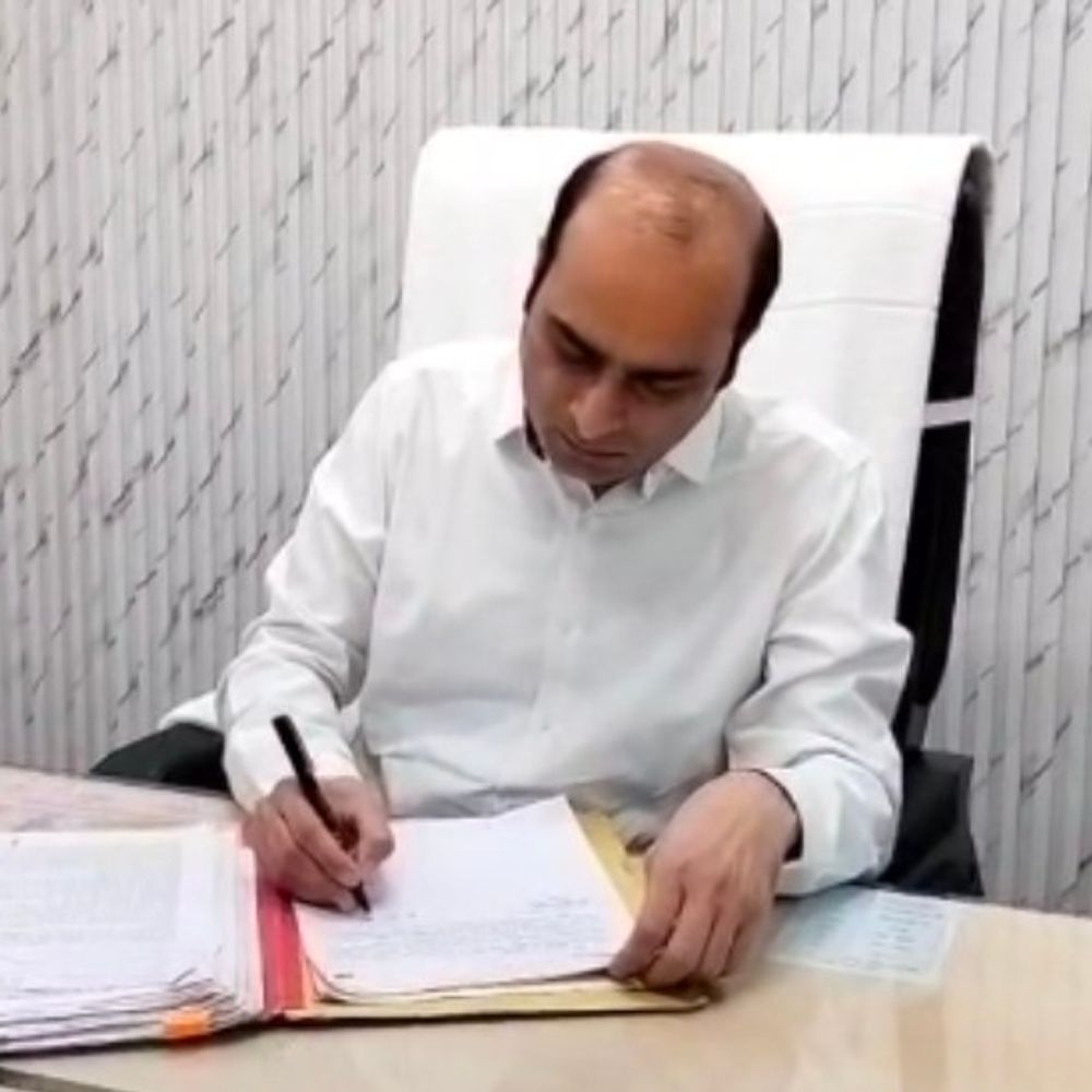 प्रतापगढ़ में 1 मई तक निषेधाज्ञा लागू:आगामी त्योहारों और परीक्षाओं को देखते हुए डीएम का आदेश