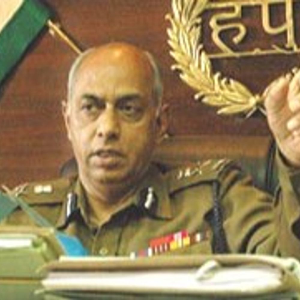 हरियाणा के पूर्व DGP का वॉटसएप नंबर हैक:  साइबर ठगों ने भेजे परिचितों को मैसेज, हैड कांस्टेबल ने भेजे 40 हजार रुपए – Panchkula News
