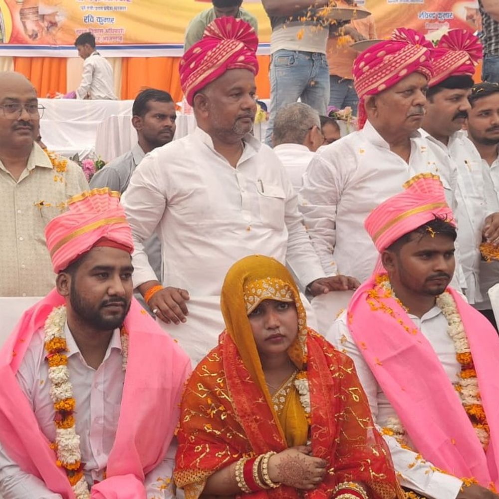आजमगढ़ में 186 जोड़ों का हुआ सामूहिक विवाह:202 जोड़ों ने कराया था पंजीकरण 8 ब्लॉकों के वर-वधु हुए शामिल