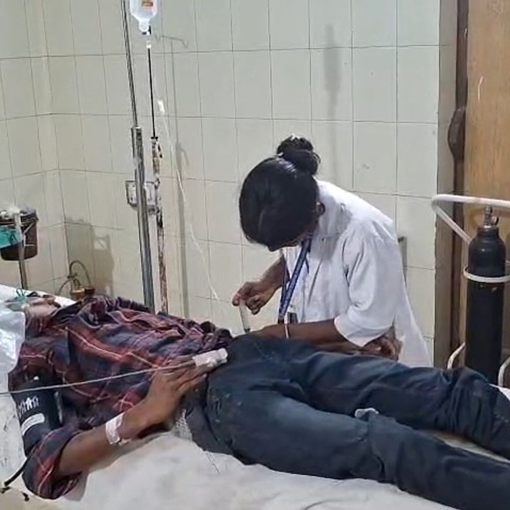 सीजीएम कोर्ट से गायब डॉक्यूमेंट्स ‎कबाड़ी दुकान से बरामद‎:  आरोपी गिरफ्तार, दस्तावेज बेचकर नशे का इंजेक्शन खरीदा था; पुलिस कस्टडी में बिगड़ी तबीयत – Samastipur News