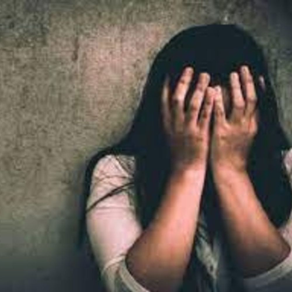 रक्षा मंत्रालय का अधिकारी बताकर युवती से बनाए संबंध:मैट्रिमोनियल साइट से बनी थी जान पहचान, आरोप - अब दे रहा वीडियो वायरल करने की धमकी