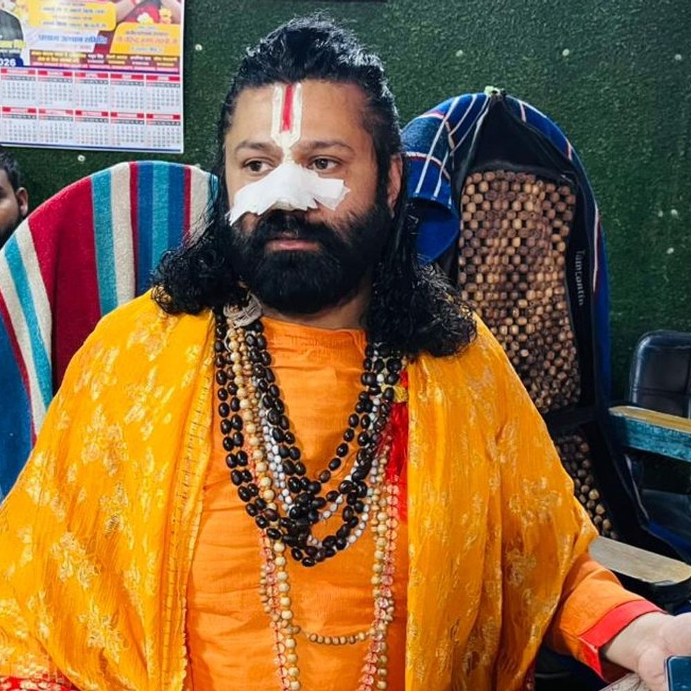 स्वाति अघोरी ने आशुतोष महाराज को दी धमकी:कहा- मुकुंदानंद की गर्लफ्रेंड बोला, अब आमना सामना होगा; फेसबुक पर किया पोस्ट